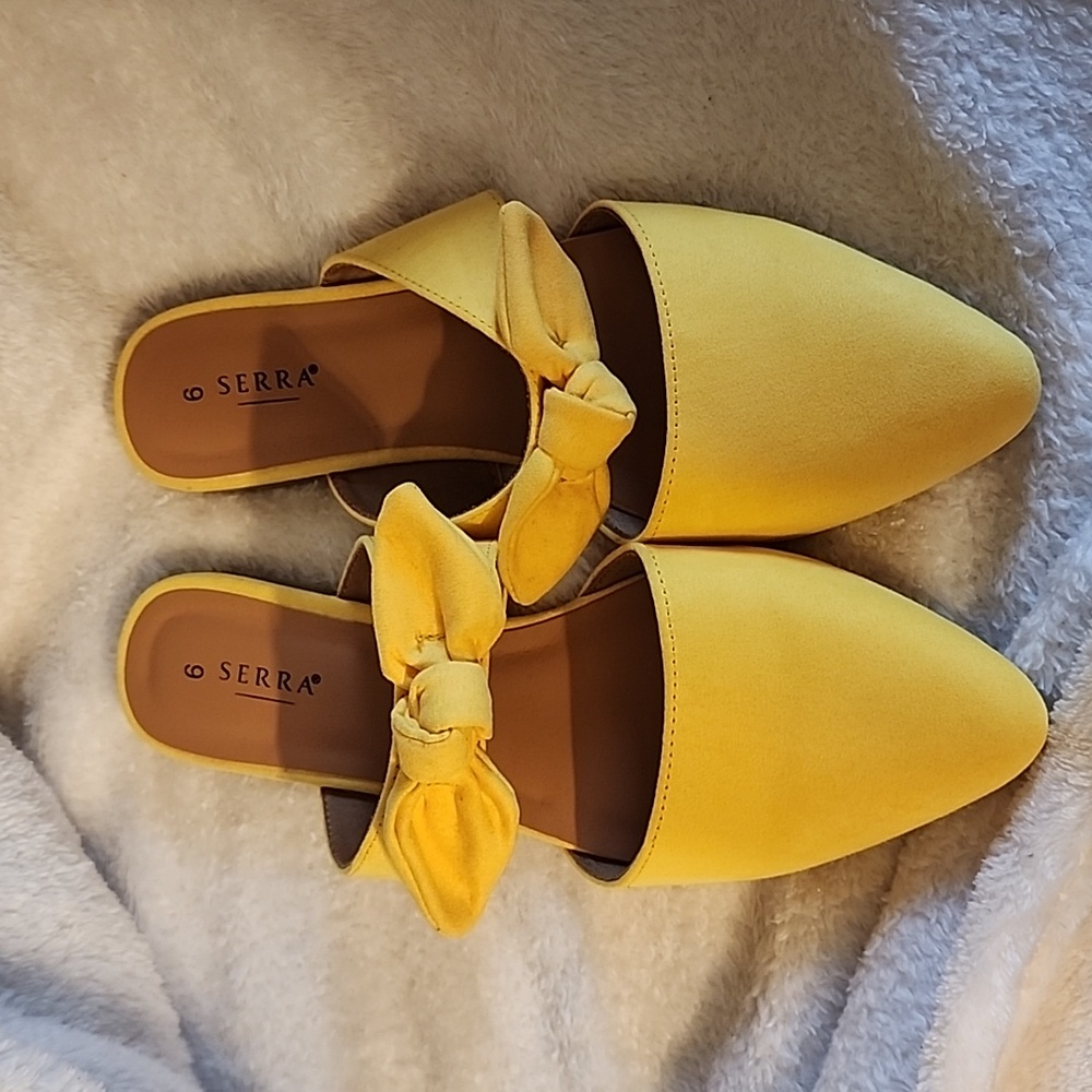 SERRA WOMENS FLATS